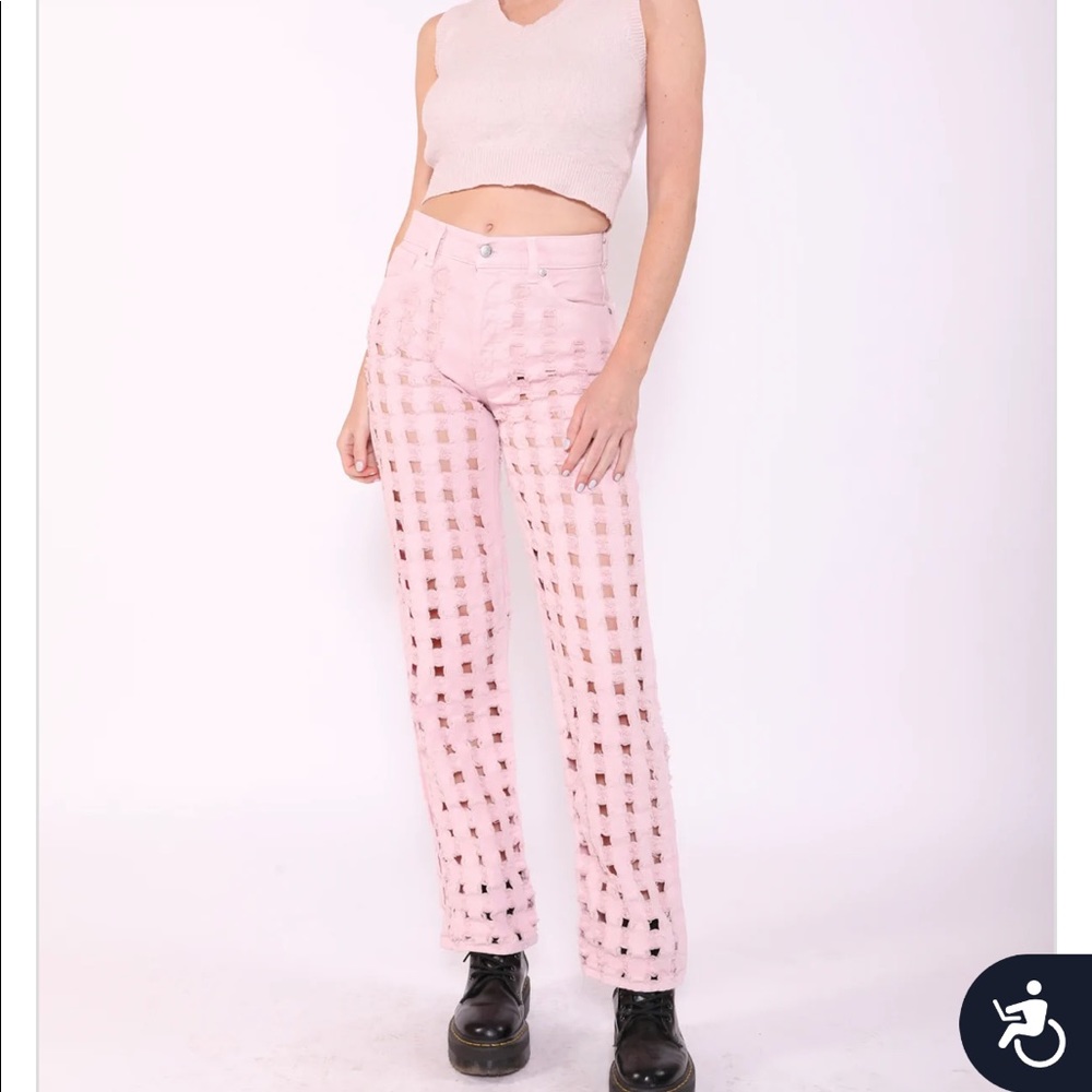 ISO! Help a girl out please!